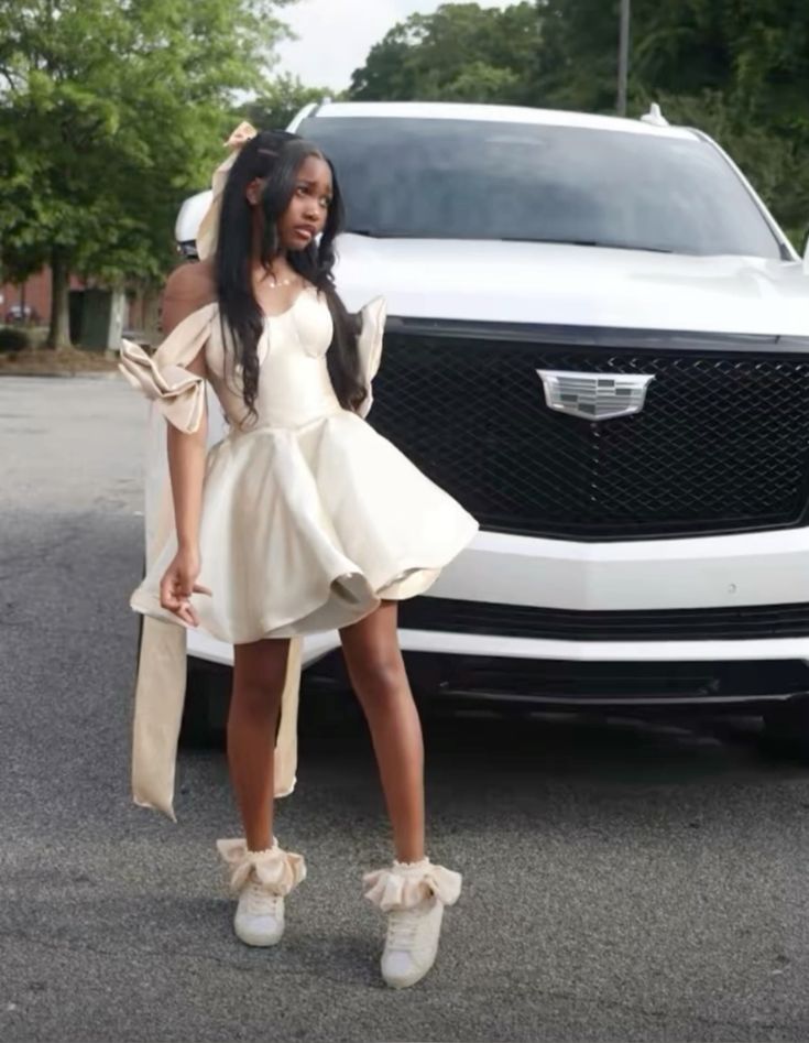 Cute Ivory Bow A-Line 17th Birthday Homecoming Dress