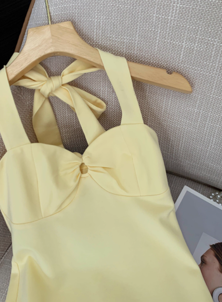 Sweet Yellow Halter Sleeveless 17th Birthday Homecoming Dress
