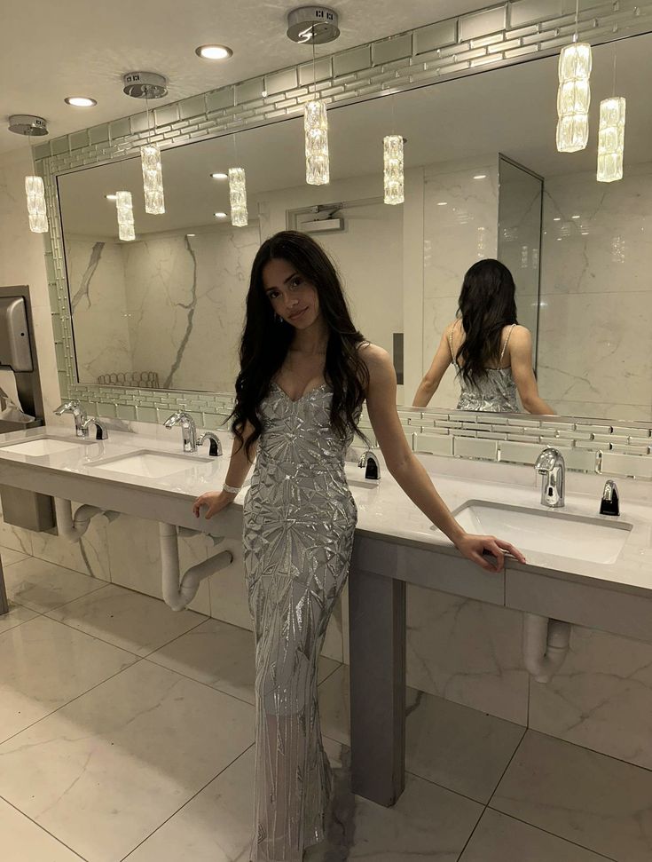 Luxurious Silver-Grey Mermaid Spaghetti Strap Geometric Sequin Long Prom Dress Evening Dress