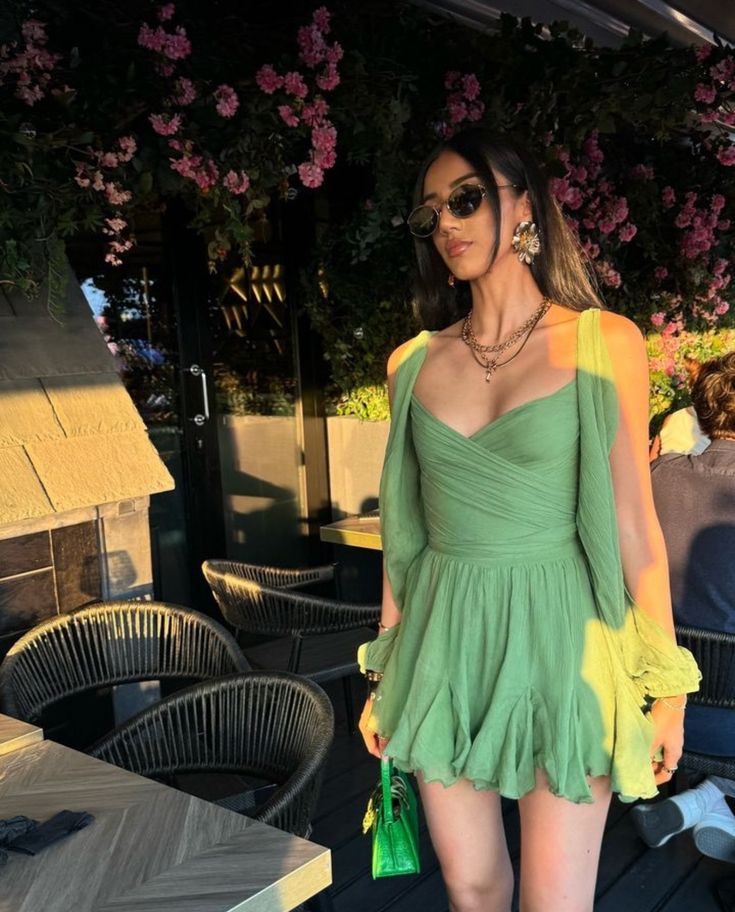 Elegant Green Cross Waist Chiffon Mini 17th Birthday Homecoming Dress