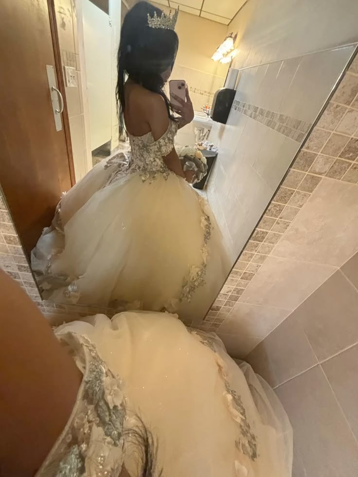 Princess Champagne Gold Off-the-Shoulder Tulle Ball Gown Evening Dress Sweet 16 Dress