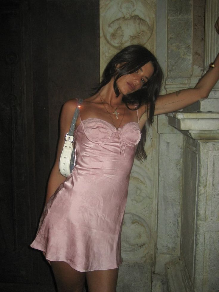 Sweet Pink Suspender Lace-up Dark Pattern Jacquard Satin 17th Birthday Homecoming Dress
