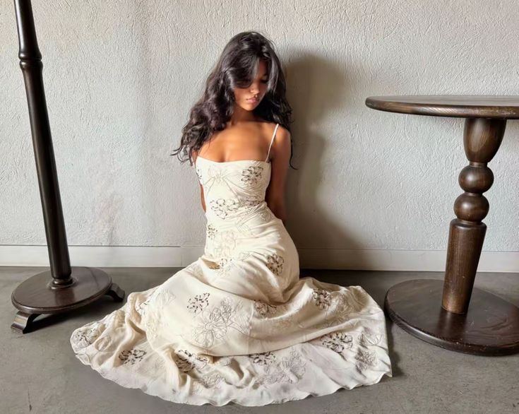 Elegant Ivory Slim-Fit Spaghetti Strap Floral Tulle Long Prom Dress Evening Dress