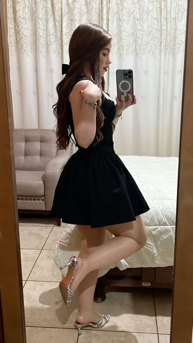 Elegant Black Suspender Waist A-line Satin Birthday Party Homecoming Dress