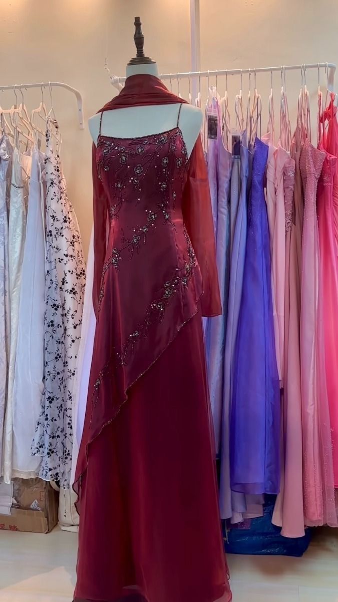 Vintage Burgundy Slim-Fit Camisole Beaded Embroidery Floral Branch Satin Long Prom Dress Evening Dress