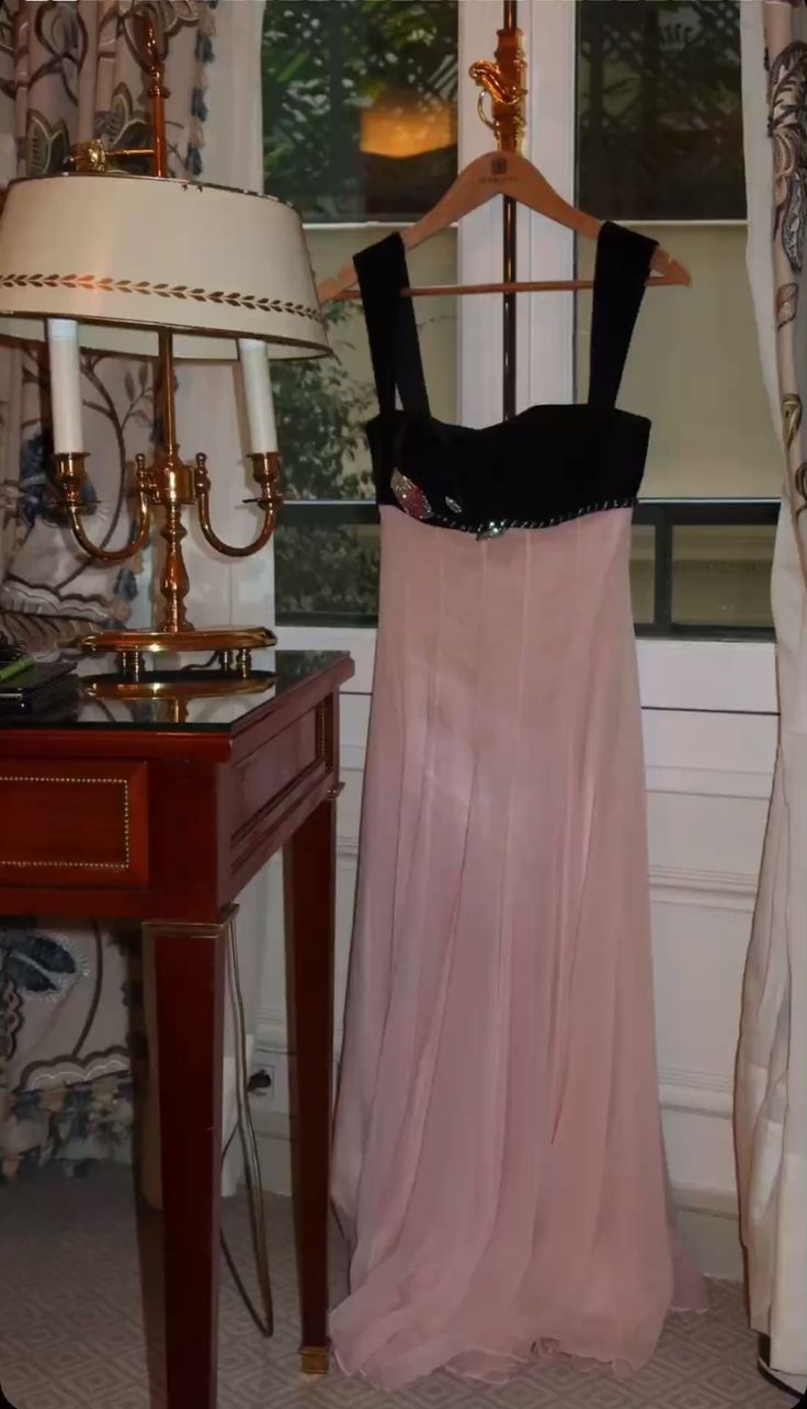 Elegant Black & Pink Color Block A-Line Velvet Chiffon Long Prom Dress Evening Dress