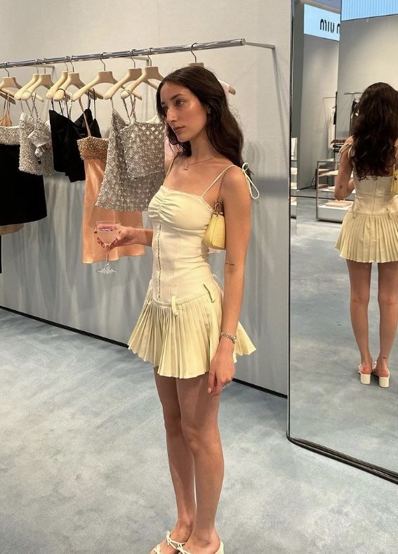 Sweet Light Yellow Suspender Pleated Waist Pleated Skirt Homecoming Dress