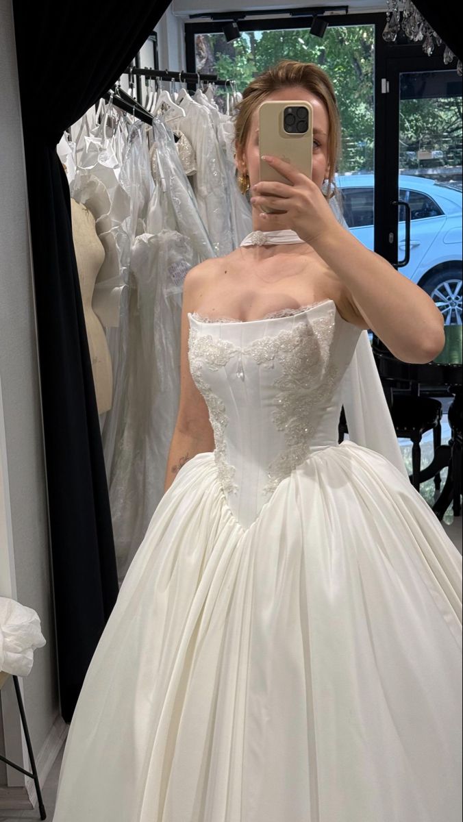 Princess Elegant Ivory Strapless Lace Beaded Satin Wedding Dress