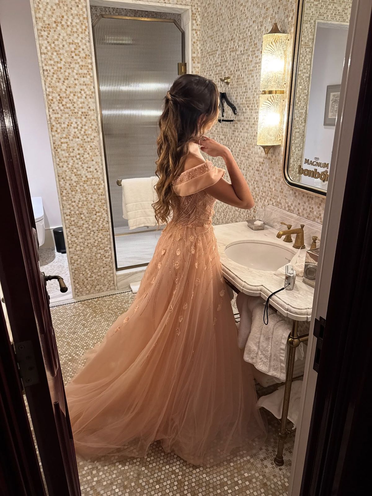 Princess Pink Off-the-shoulder V-Neck Sparkling Diamond Tulle Train Prom Dress Evening Dress