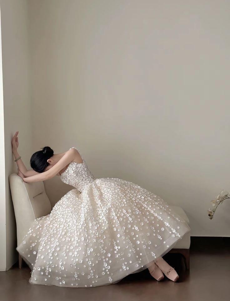Elegant White A-line Strap Square Neck 3D Flower Tulle Prom Dress Wedding Dress