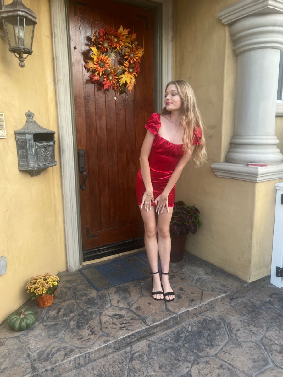 Sweet Red Square Neck Puff Sleeve Slim Hip Satin Birthday Party Homecoming Dress