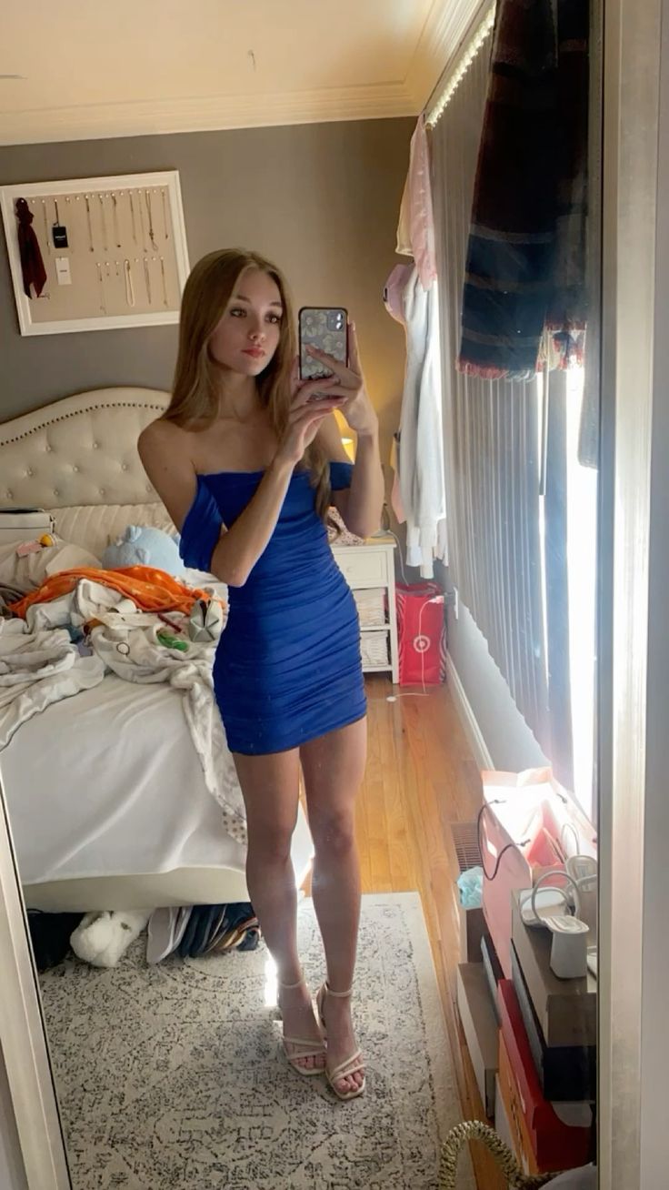 Elegant Royal Blue One-shoulder Slim-fit Hip-hugging 19th Birthday Homecoming Dress