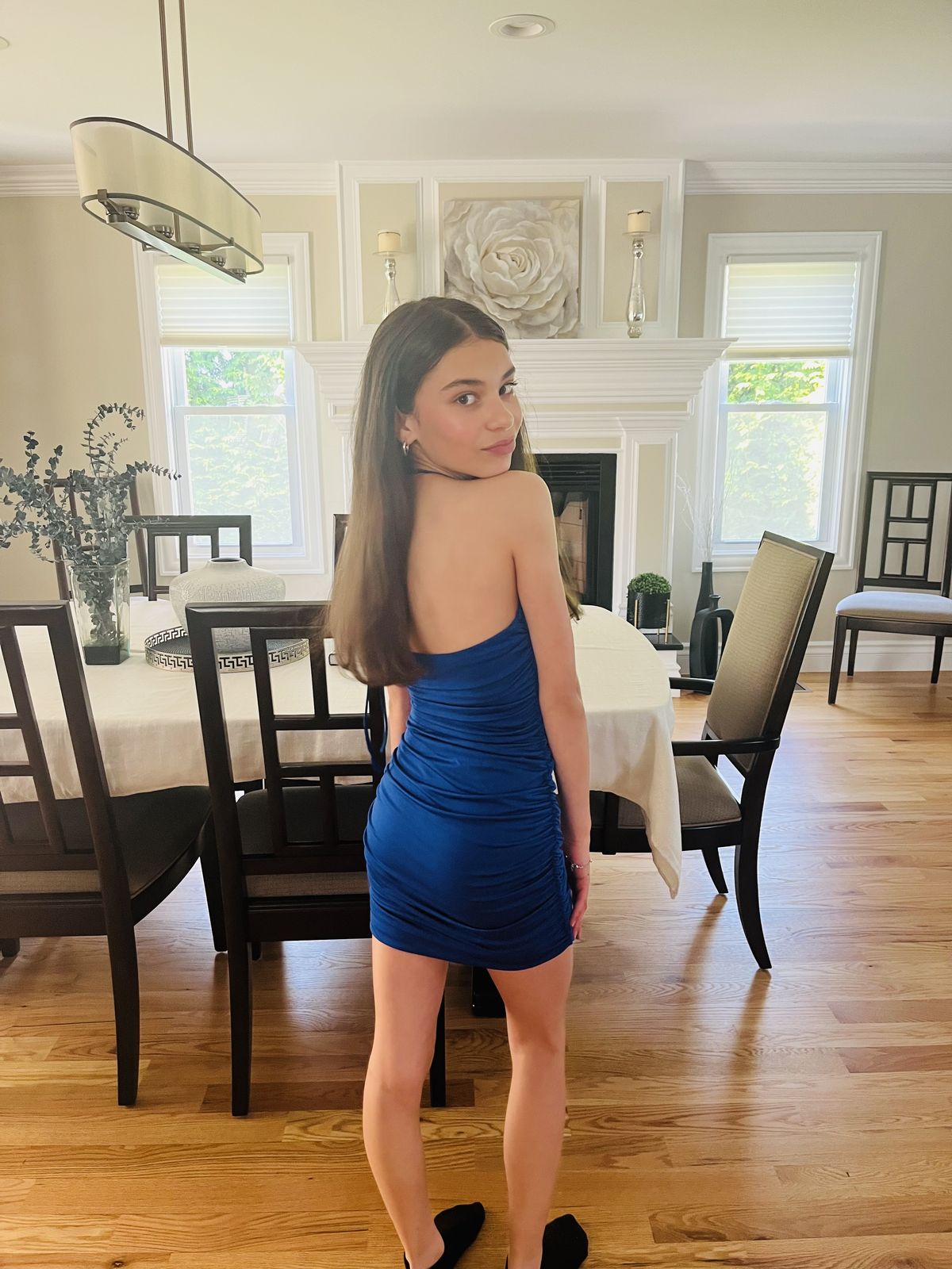Simple Blue Halterneck Slim-fit Hip-wrapped Pleated Stretch 17th Birthday Homecoming Dress