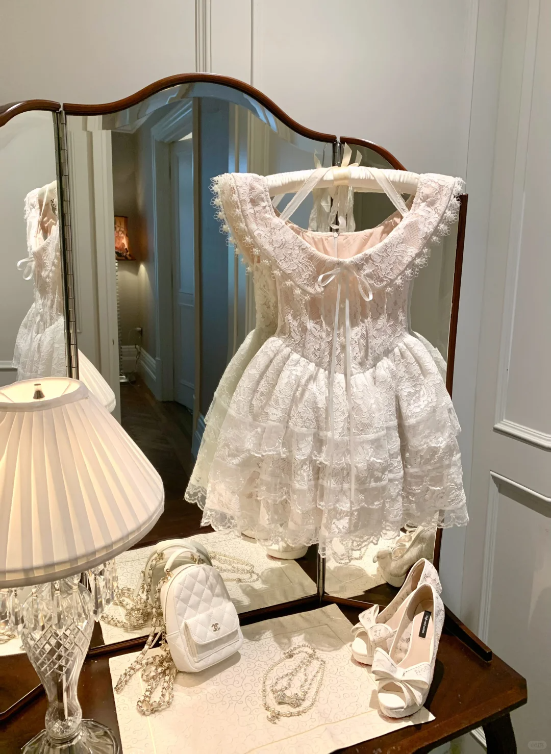 Vintage Lace Layered A Line Short 19th Birthday Outfits White Formal Graduation Homecoming Dress