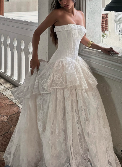 Vintage White Strapless Lace Long Ball Gown Evening Dress