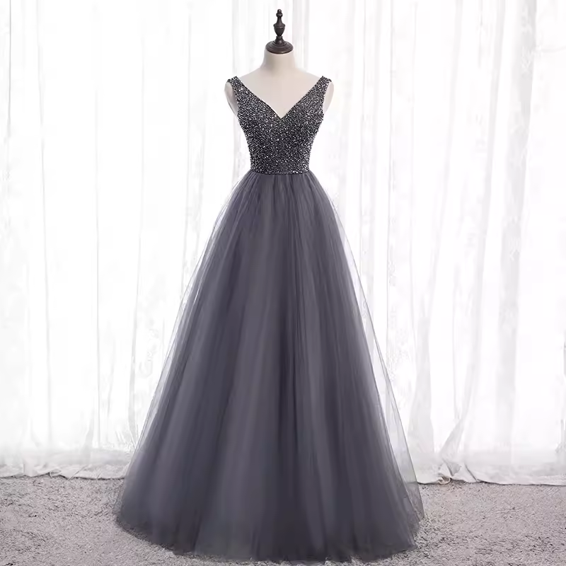 Sparkly A Line Gray Tulle Long Prom Dresses With Beads