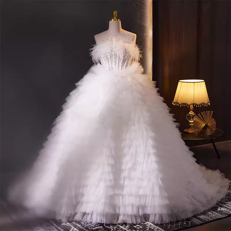 Vintage Ball Gown Strapless Tulle White Ruffles Sweet 16 Dresses