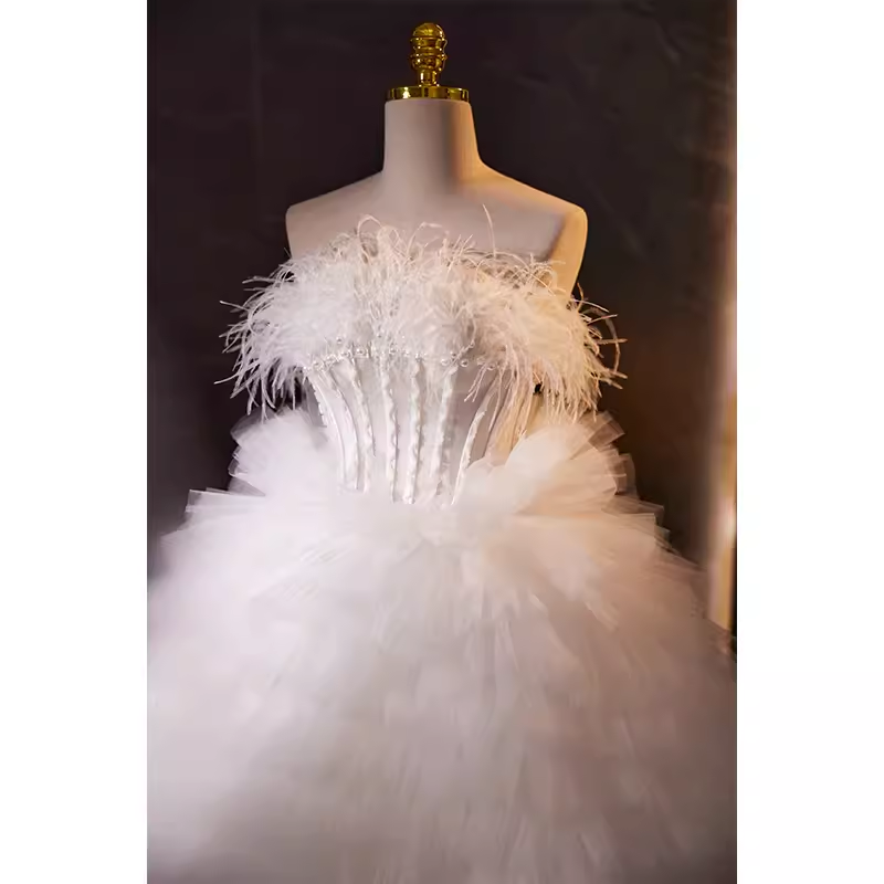 Vintage Ball Gown Strapless Tulle White Ruffles Sweet 16 Dresses