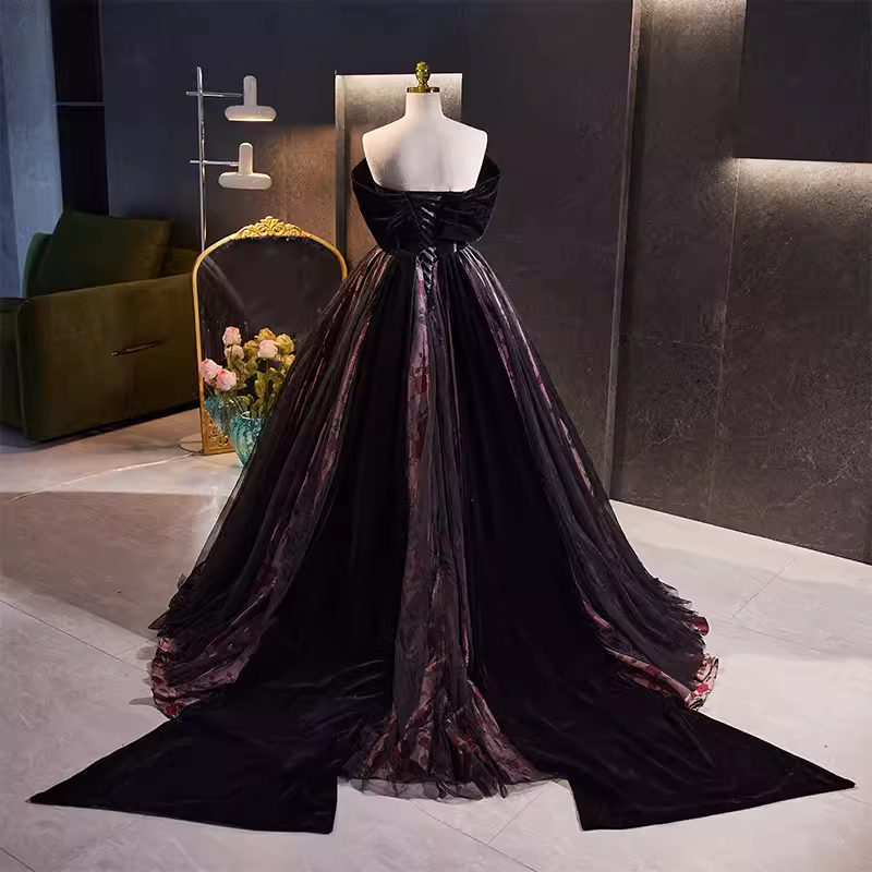 Vintage Ball Gown Tulle Black Sweet 16 Dresses