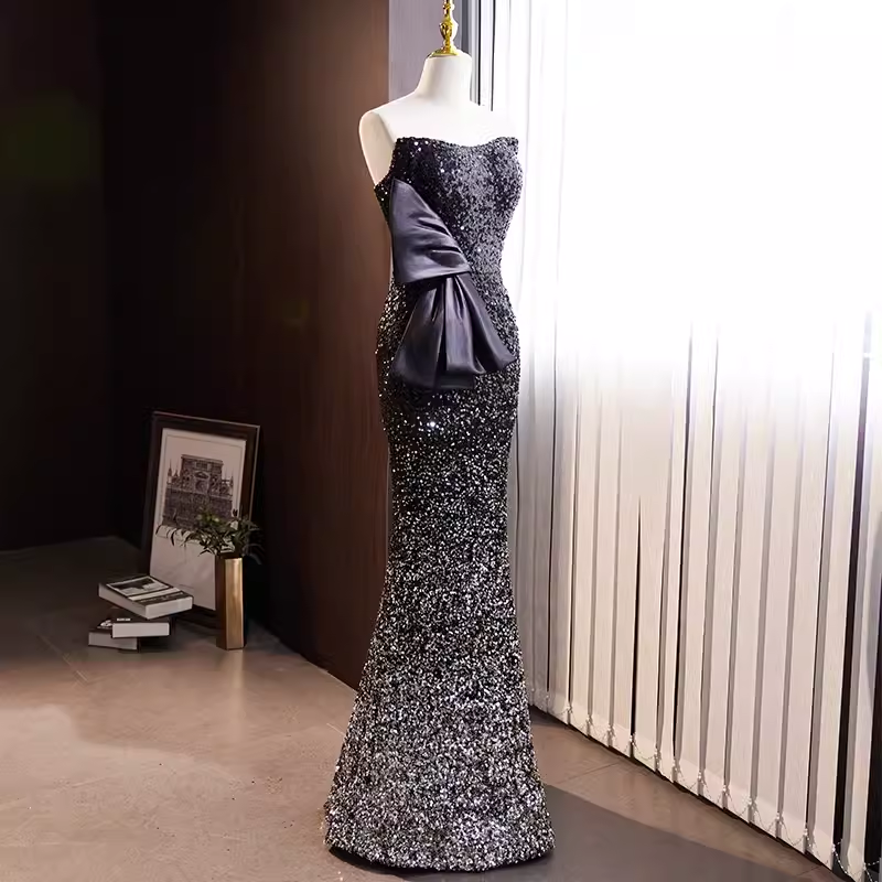Luxury Mermaid Strapless Long Sequin Black Prom Dress