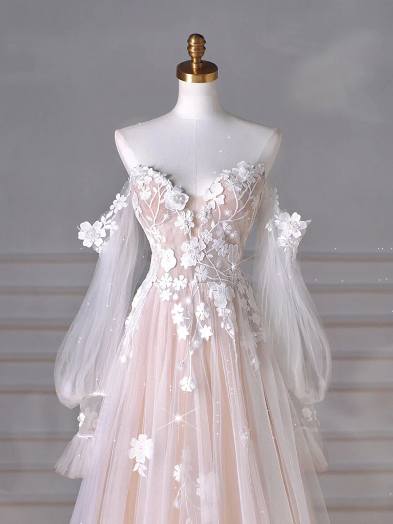 A-Line Long Sleeves Tulle Lace Champagne Long Prom Dress