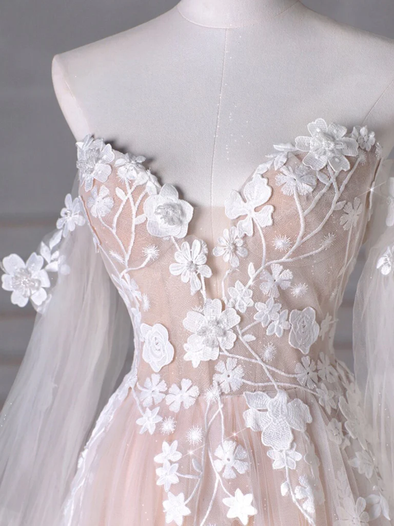 A-Line Long Sleeves Tulle Lace Champagne Long Prom Dress