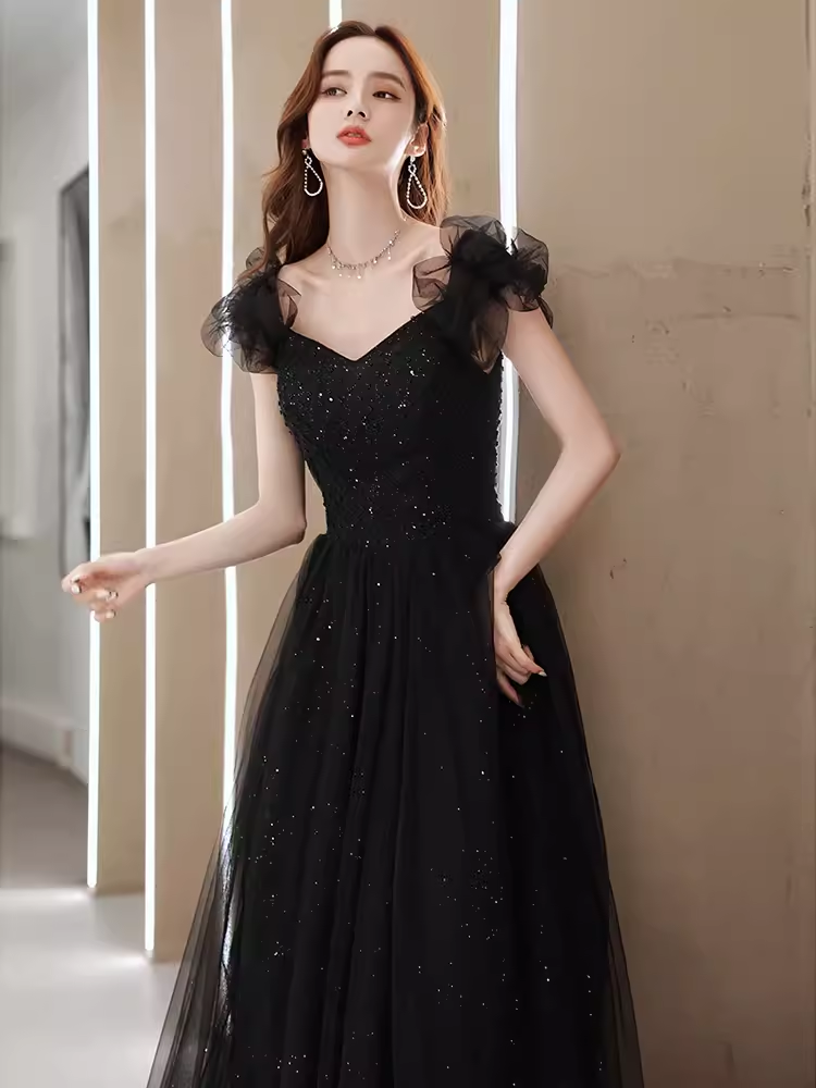 Elegant A line Puffy Sleeves Black Tulle Long Prom Dress