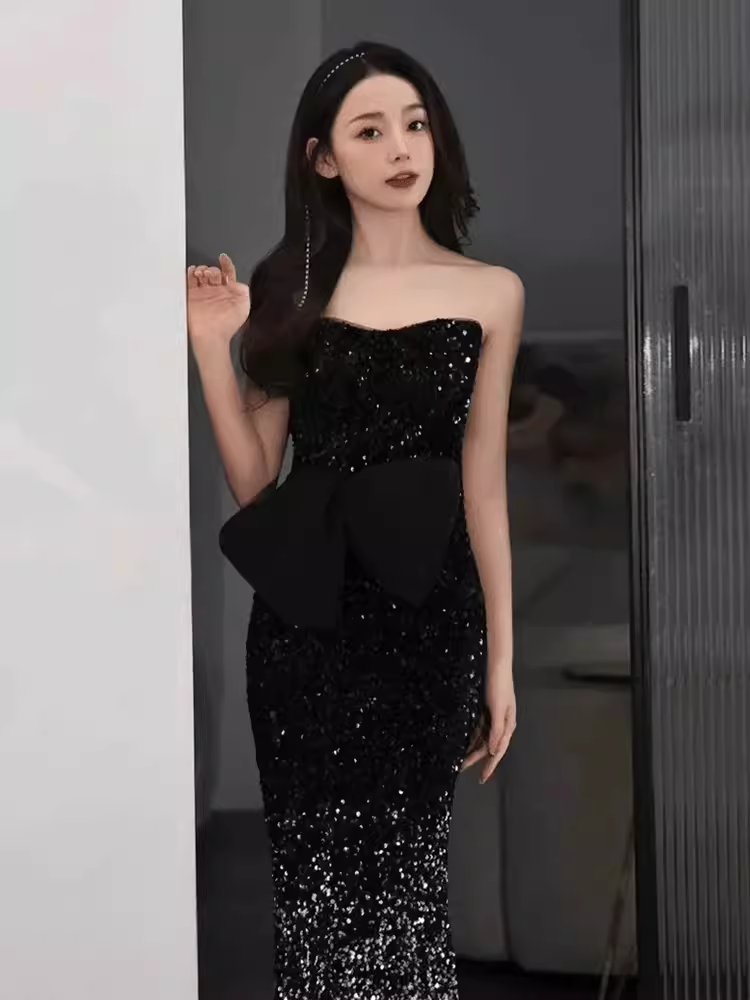 Elegant Mermaid Strapless Black Sequin Long Prom Dress