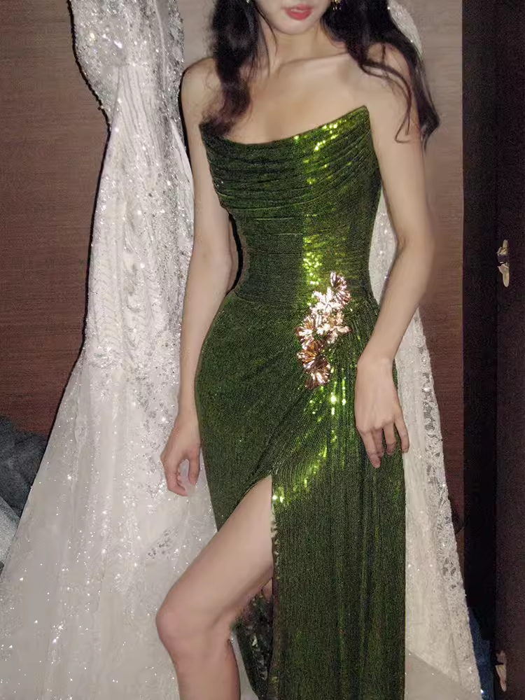 Elegant Mermaid Strapless Long Sequin Green Prom Dress