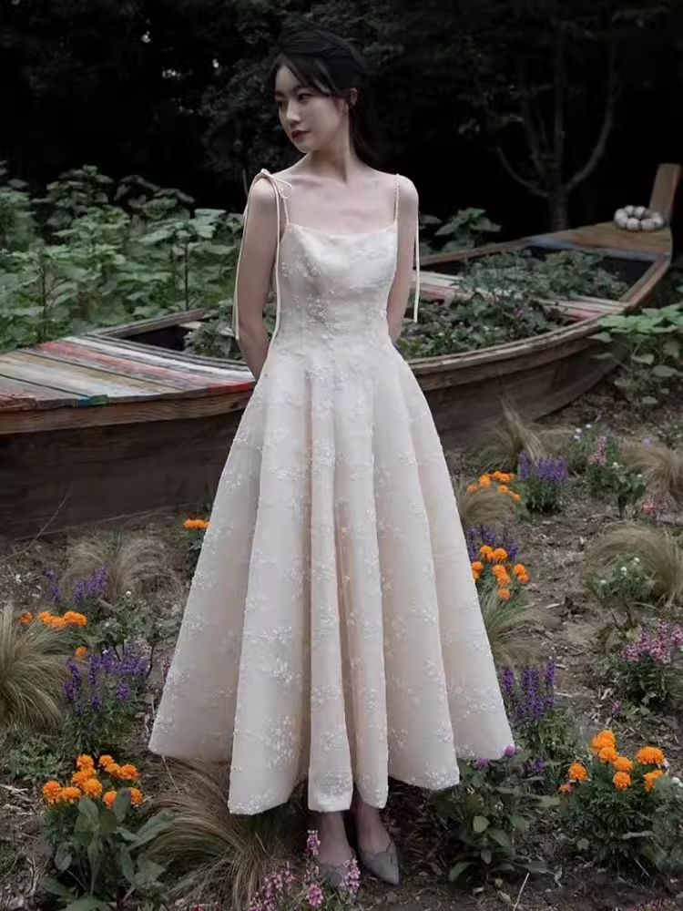 Vintage A line Sleeveless White Lace Prom Dress