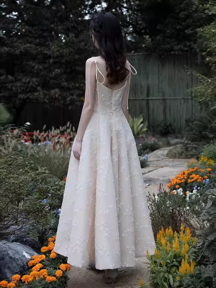 Vintage A line Sleeveless White Lace Prom Dress