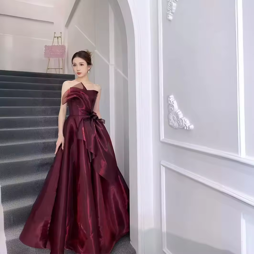 Elegant Ball Gown Strapless Burgundy Organza Long Prom Dress