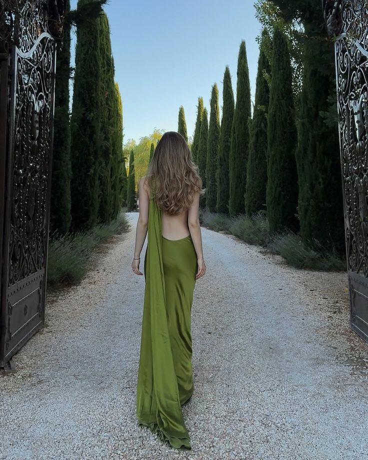 Classy Halter Green Satin Mermaid Birthday Party Dress Backless Long Evening Dress