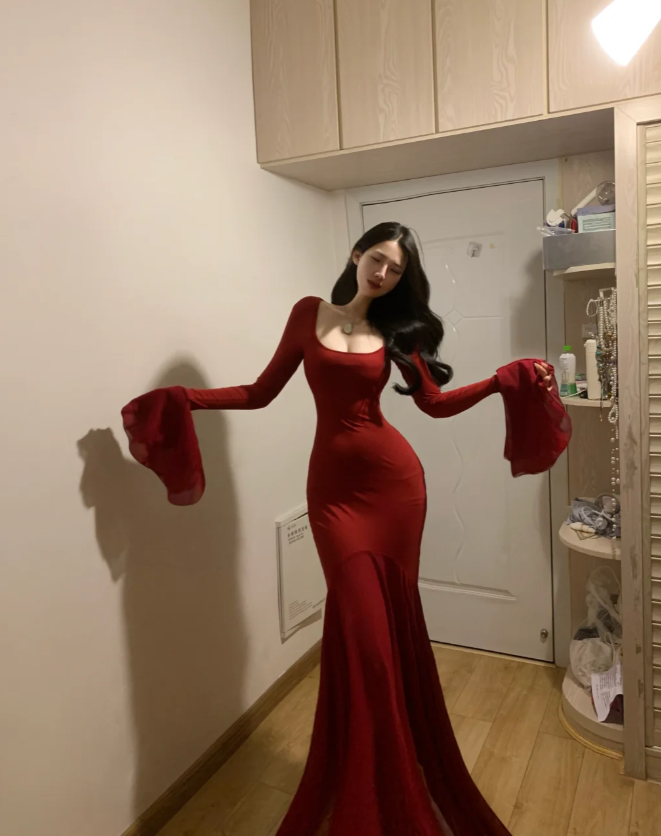 Charming Red Chiffon Mermaid Long Party Dress Prom Gown