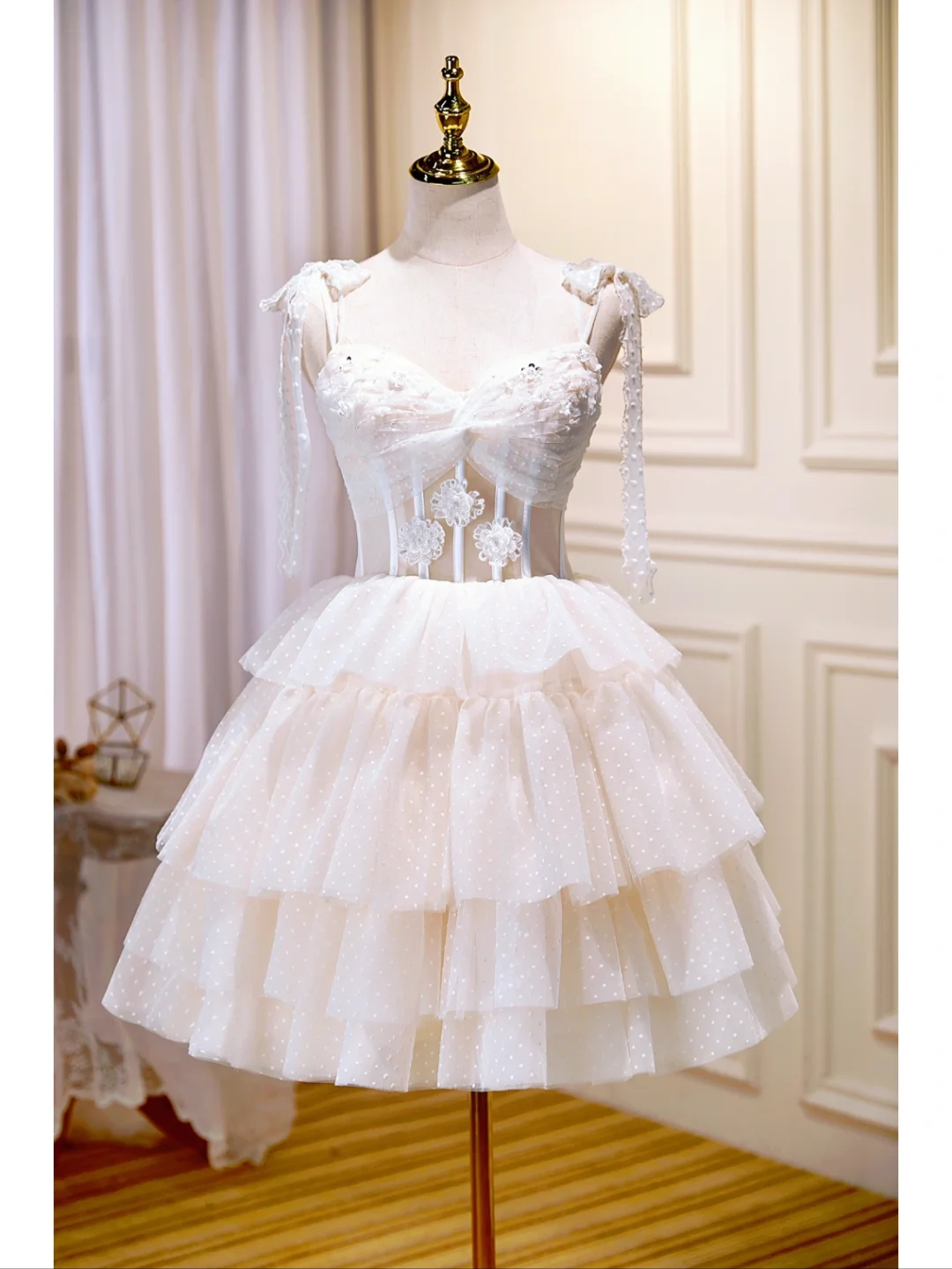 Classy Beige Spaghetti Straps Tulle Layered Short Birthday Outfits A Line Formal Homecoming Dress