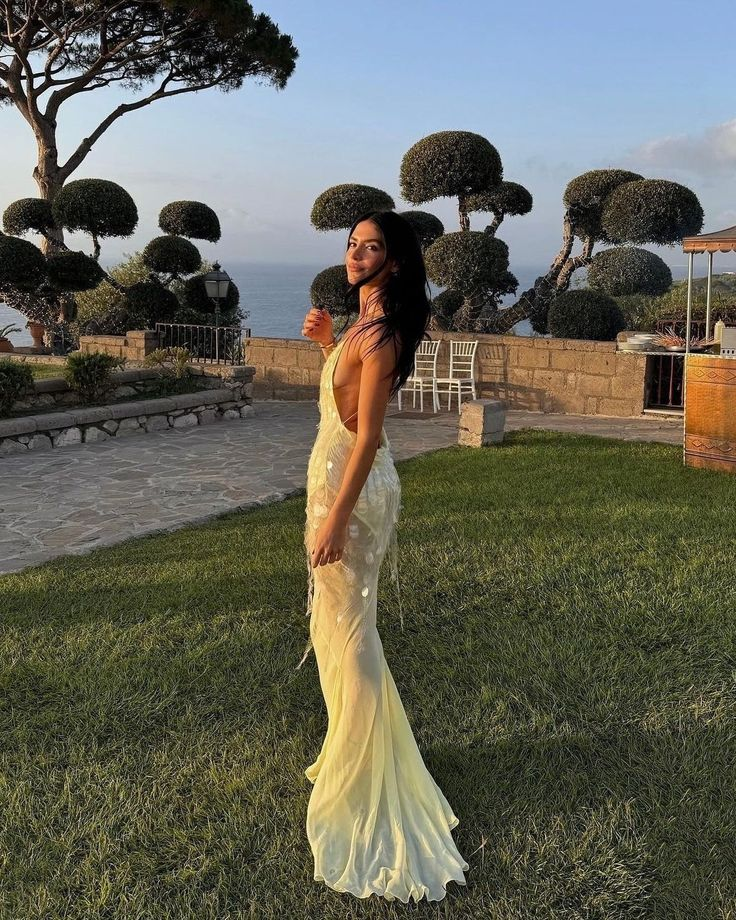 Sexy Yellow V Neck Sequin Chiffon Mermaid Party Evening Dress Backless Long Prom Dress