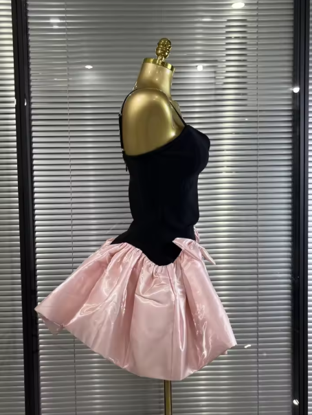 Pretty Spaghetti Straps V Neck A Line Short Graduation Homecoming Dress Mini Cocktail Dress With Bow