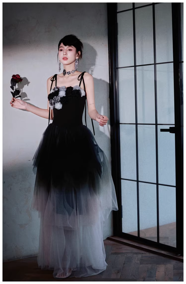 Elegant Spaghetti Straps Ombre Black Tulle Layered A Line Long Party Dress Evening Dress
