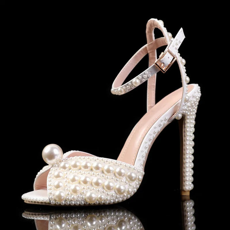 Star style Luxury Pearls Crystal Peep Toe Women Sandals Fashion Summer High heels Gladiator Sandals Wedding Party Bridals Shoes Beige