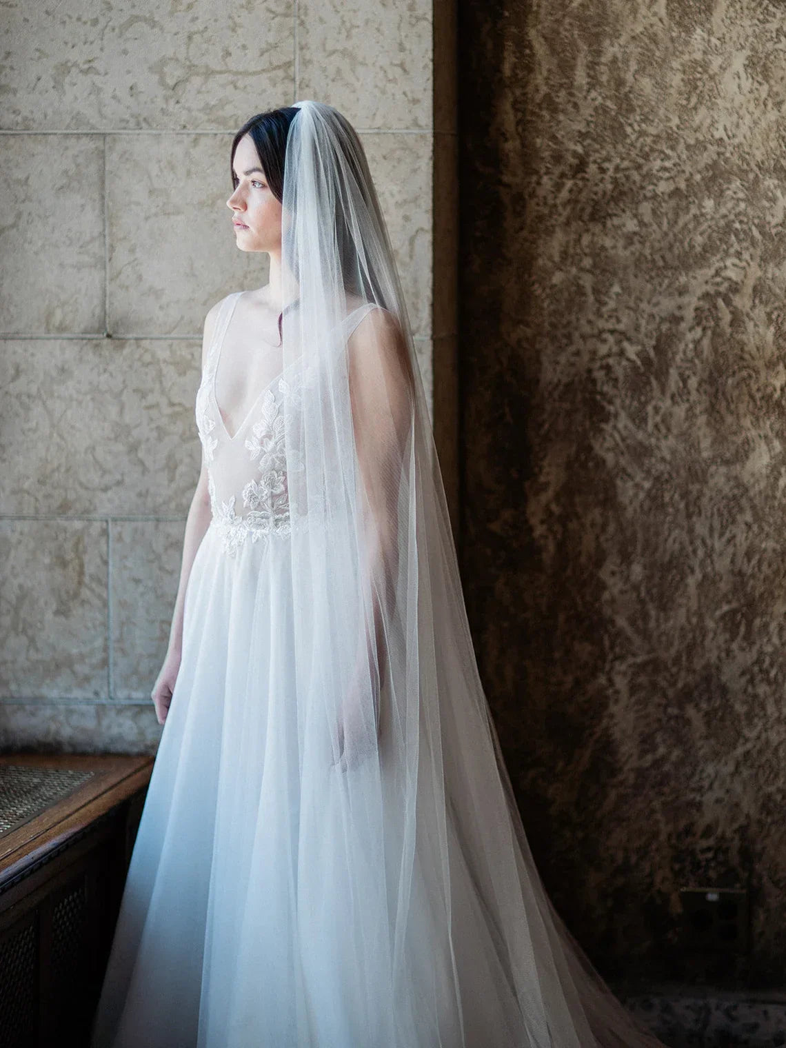 Single-Layer Cut Edge Bridal Veil Extra Wide Soft Tulle Top Gather Add a Metal Comb in White , Off-White , Ivory ,Champagne