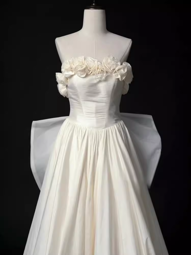 Vintage A line Strapless Satin White Long Wedding Dresses Brides Dress