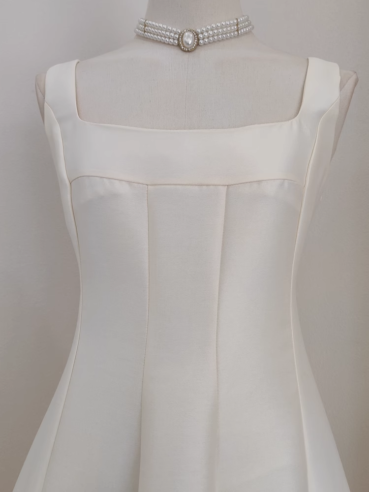 Cute A line Straps White Vacation Dress Satin Women Summer Dresses