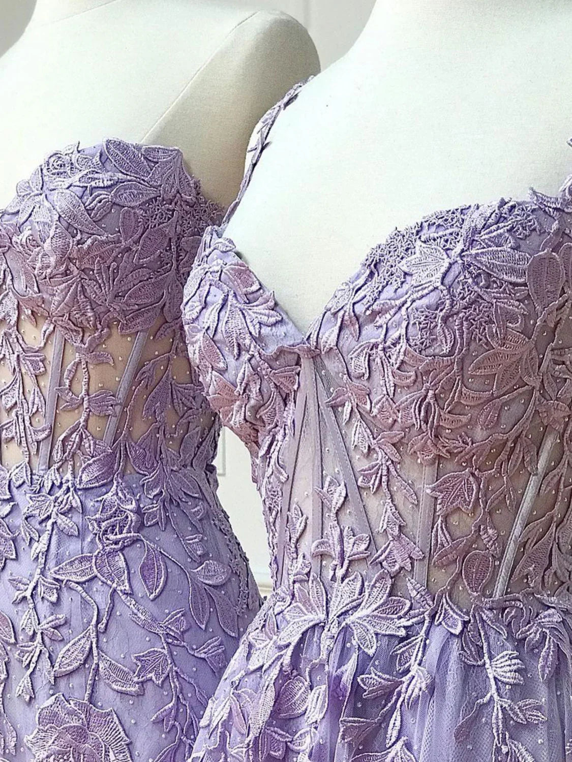 Elegant Mermaid Sleeveless Lace Lilac Evening Prom Dresses Long Prom Dresses