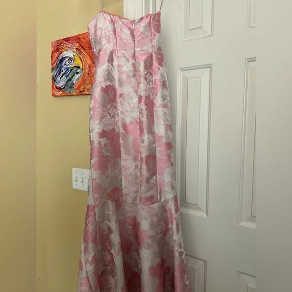 Elegant Sweetheart Sleeveless Mermaid Satin Long Evening Prom Dresses