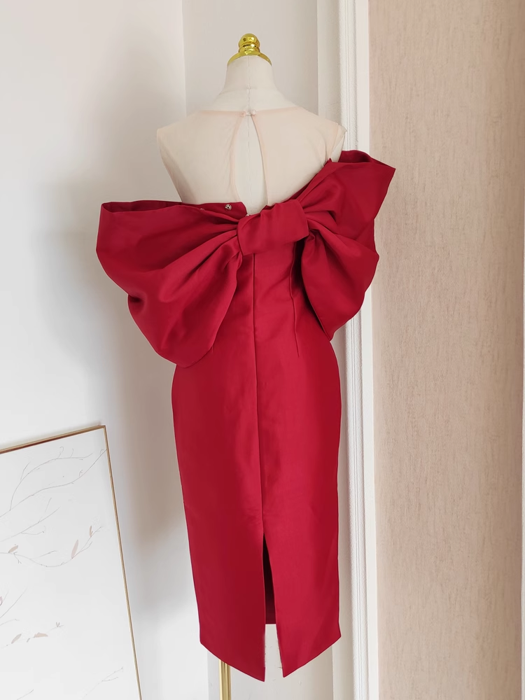 Sexy Sheath Strapless Red Vacation Dress Satin Women Dresses