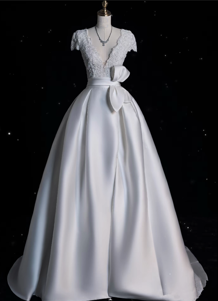 Aesthetic Ball Gown V Neckline Satin White Long Wedding Dresses Brides Dress