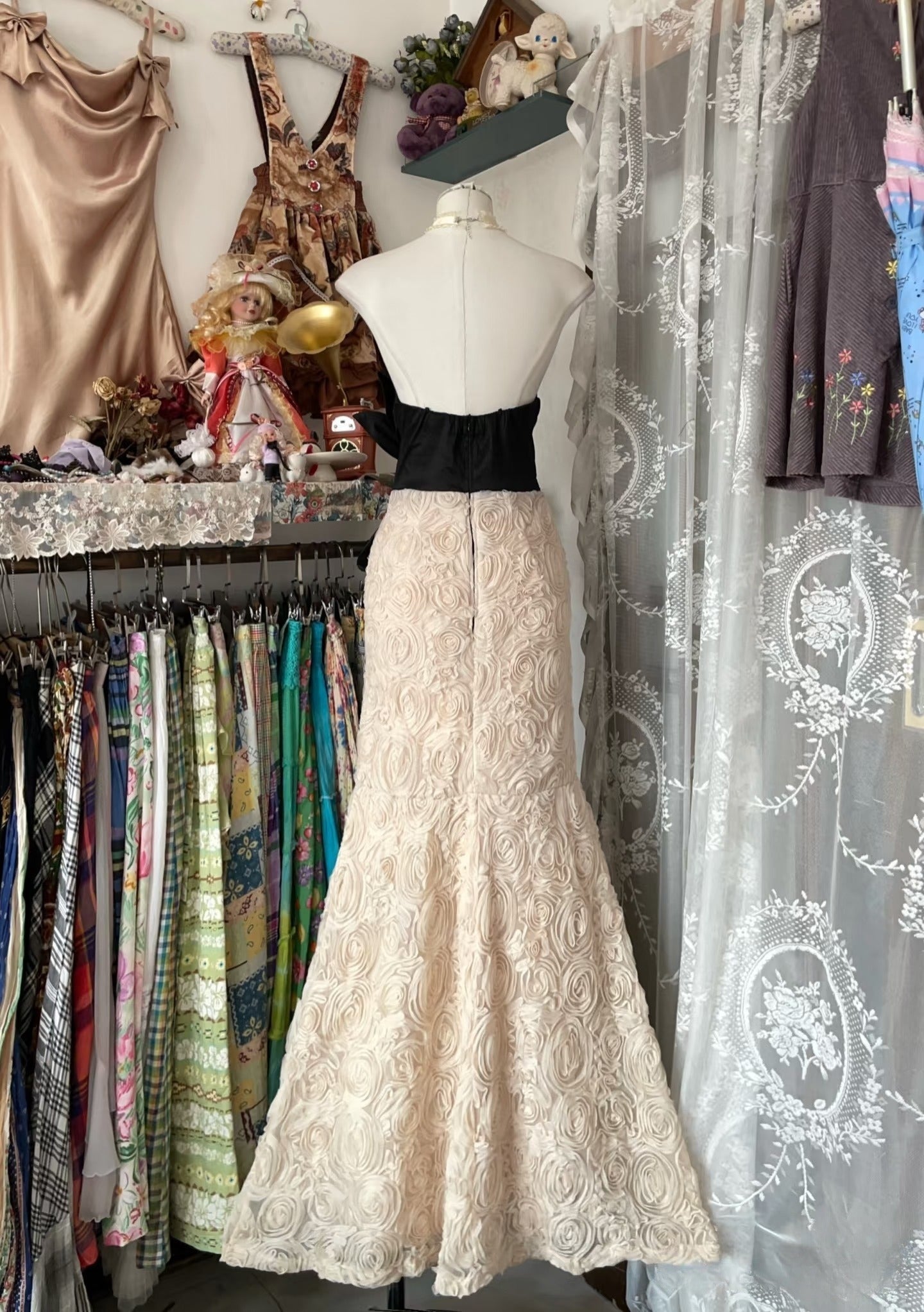 Vintage Fashion Mermaid Strapless Floor Length Champagne Lace Evening Dress Prom Dresses