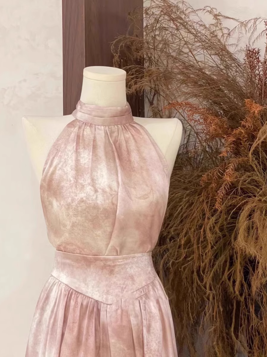 Sexy A Line Halter Ruffled Pink Long Women's Holiday Dresses