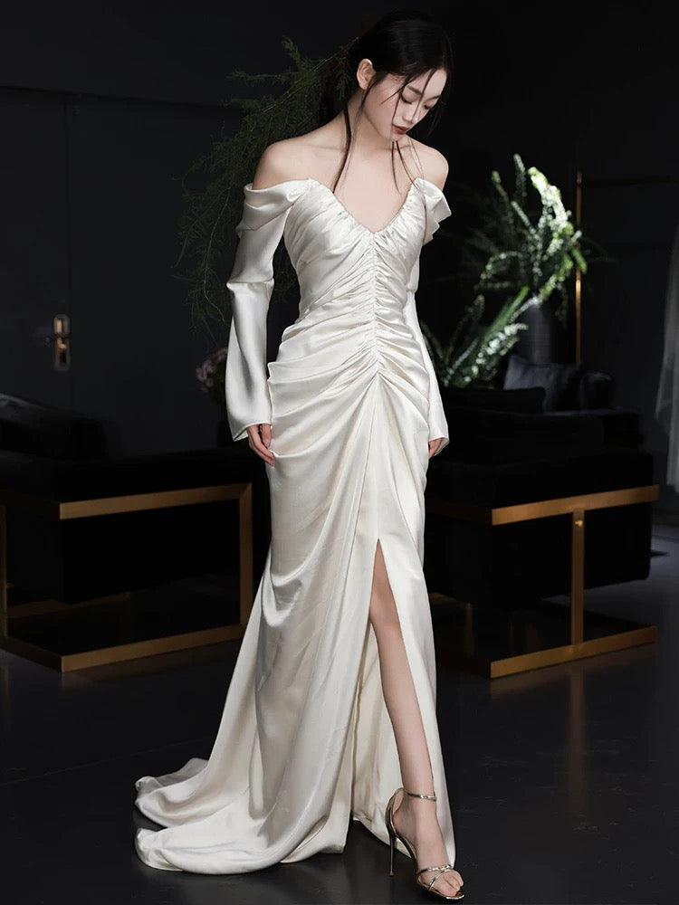 Unique Mermaid Off The Shoulder Pleats Long Sleeves Satin Wedding Dresses