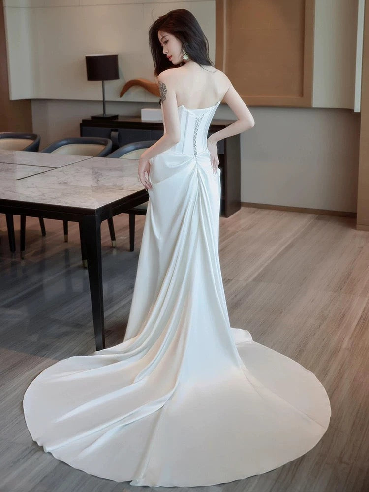 Unique Mermaid Strapless Pleats Long White Satin Lace Wedding Dresses Brides Dress